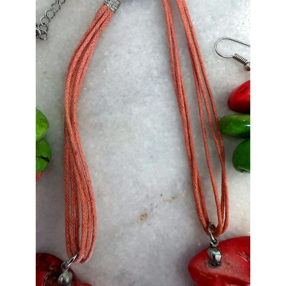 Unbranded bold chunky